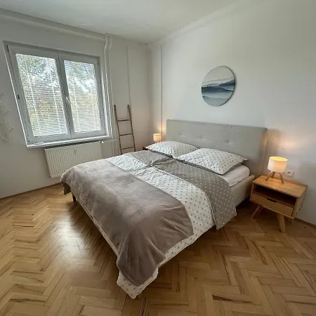 Moderný V Ružinove